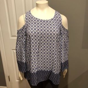 Cold shoulder top